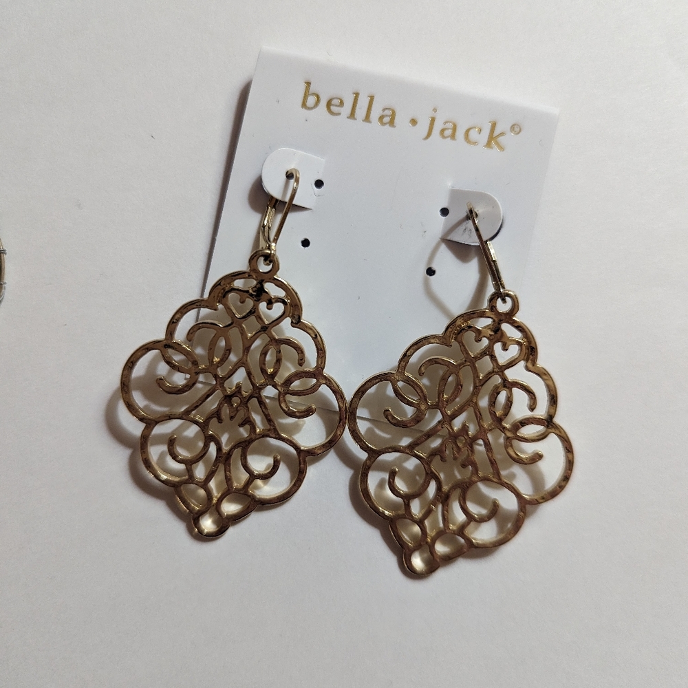 Gold Filagree Drop Earrings